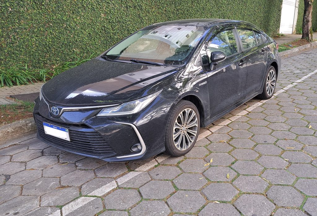 Toyota Corolla Sedan HEV ZWE211R-GEXNB