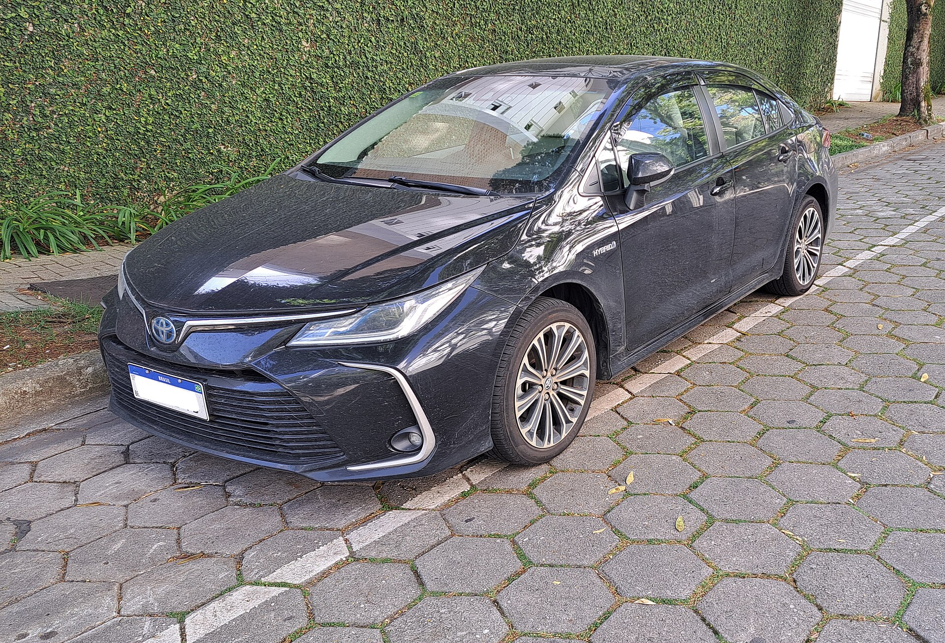 Toyota Corolla Sedan HEV ZWE211R-GEXNB